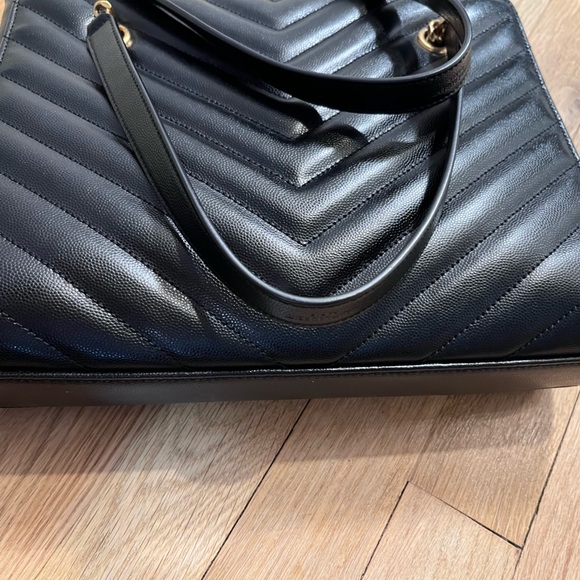 SOLD Saint Laurent Tribeca Shoulder Bag With Gold Hardware - Picture 9 of 15